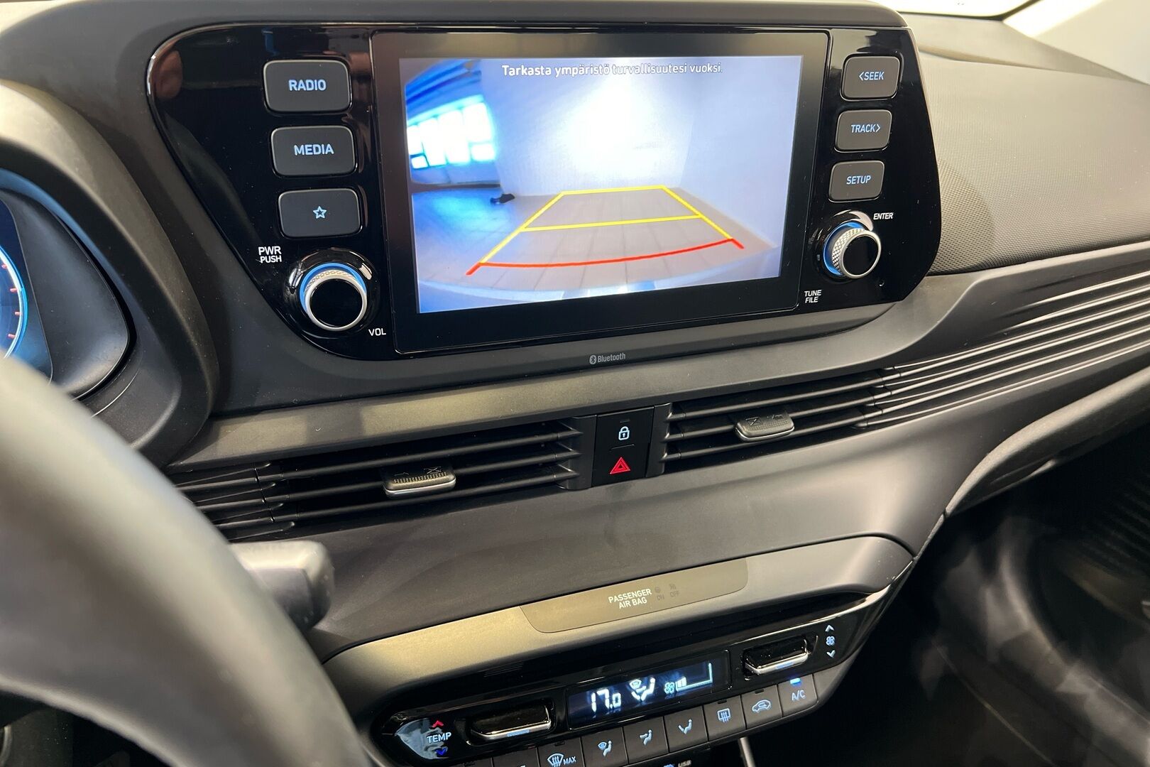 Hyundai i20 Hatchback iso kuva 14