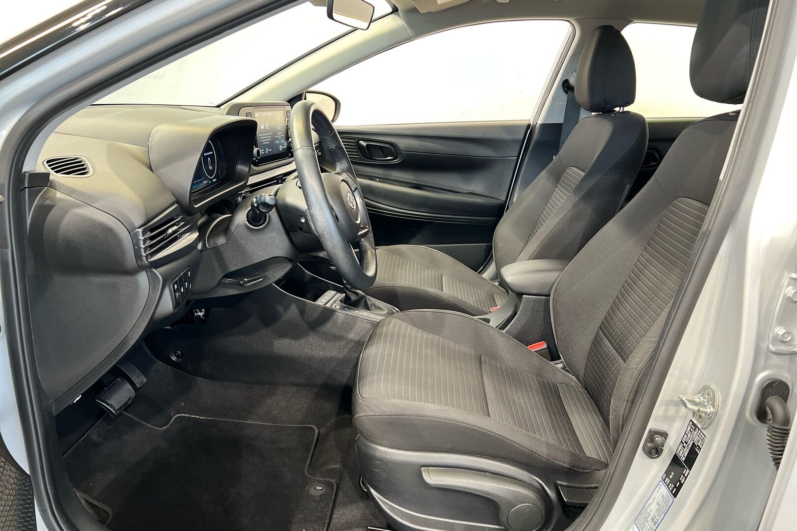Hyundai i20 Hatchback iso kuva 6