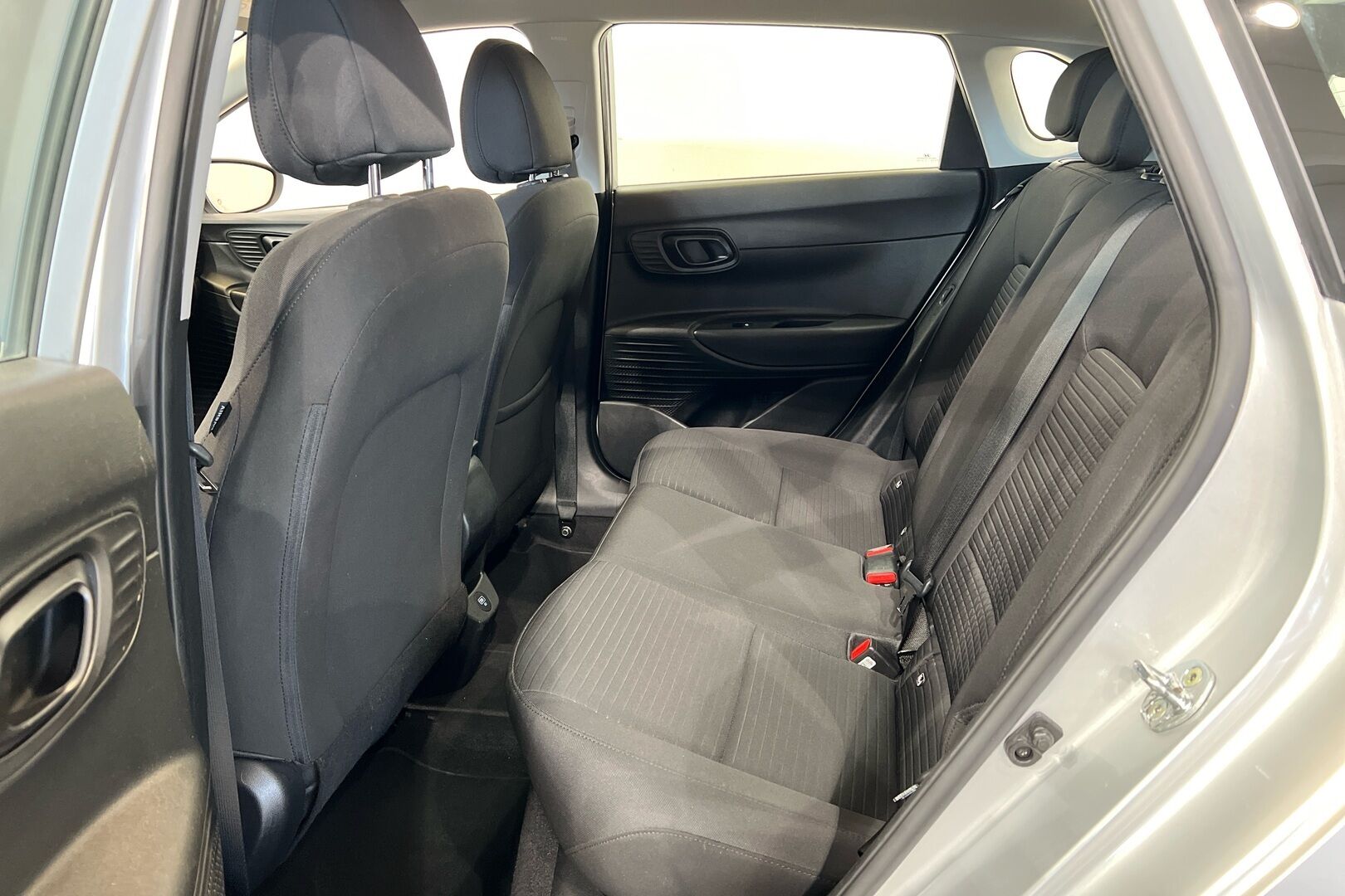 Hyundai i20 Hatchback iso kuva 8