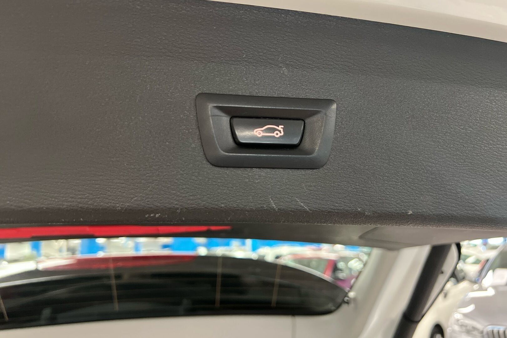 BMW X1 iso kuva 12