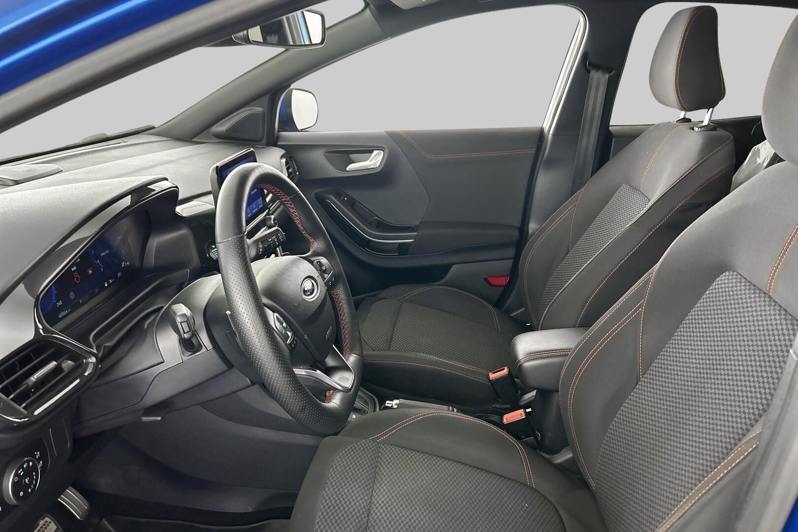 Ford Puma iso kuva 6