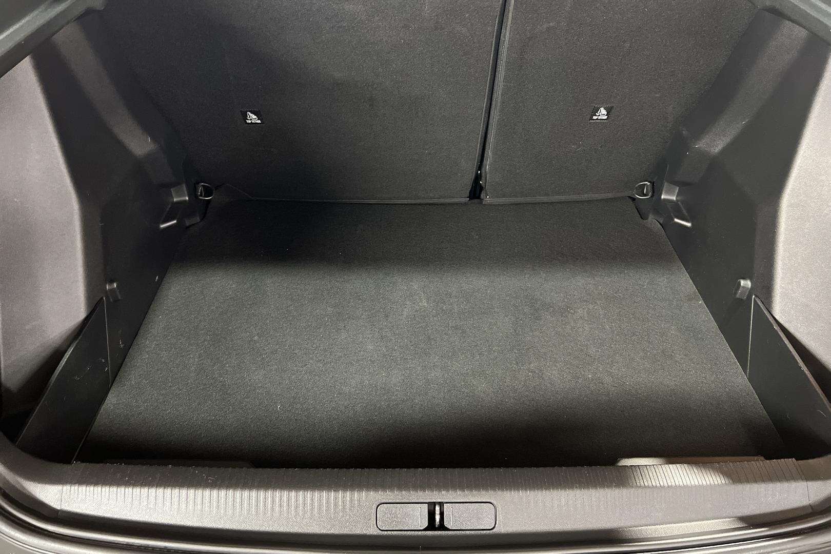 Peugeot 2008 iso kuva 9