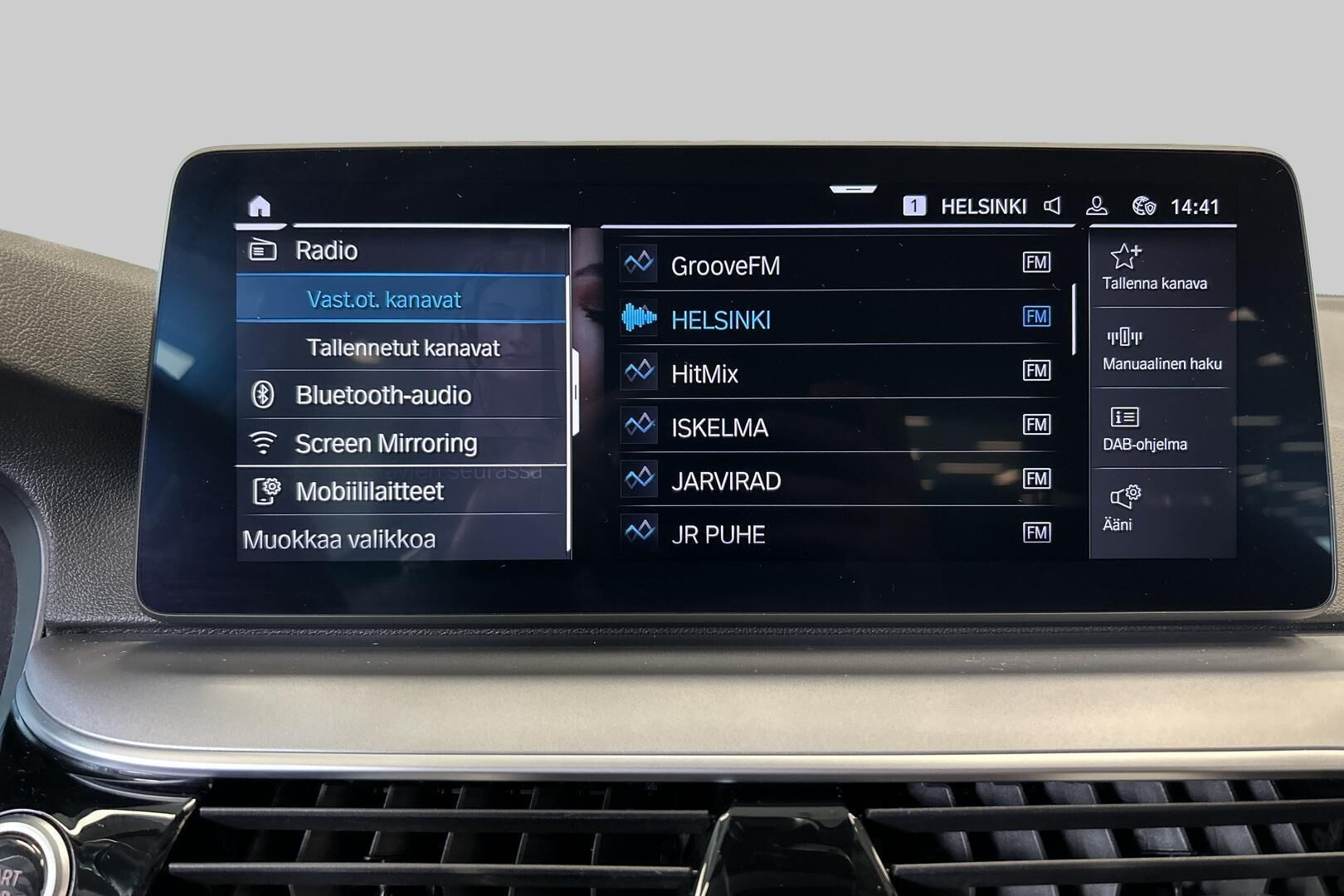BMW 5-SARJA iso kuva 35