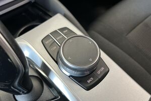 BMW 5-SARJA esikatselu 27