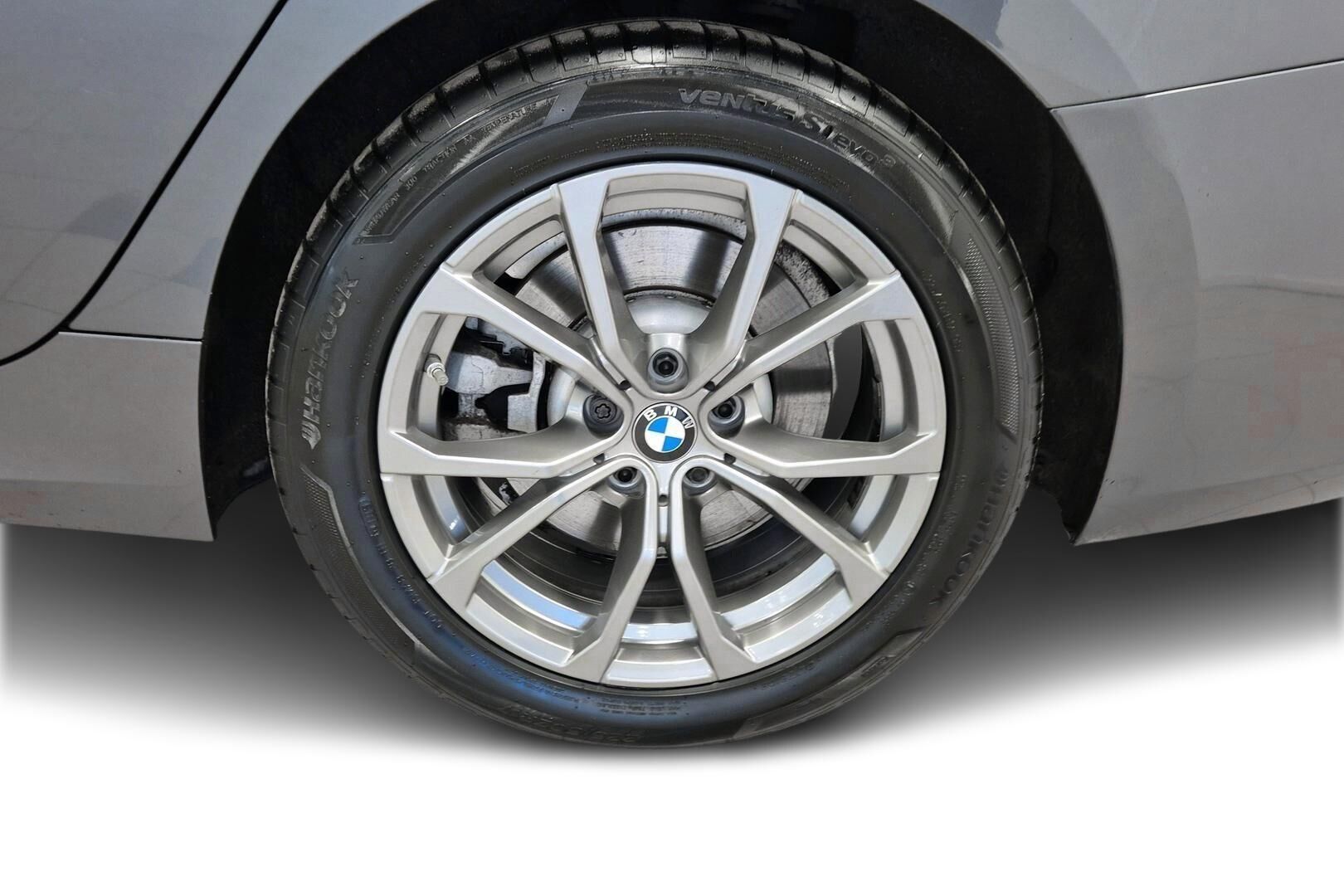 BMW 3-sarja iso kuva 12