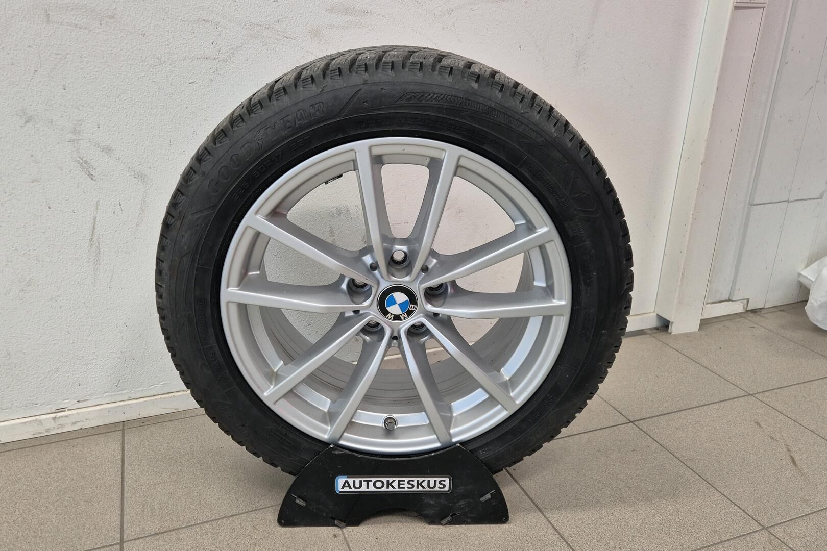 BMW 3-sarja iso kuva 22