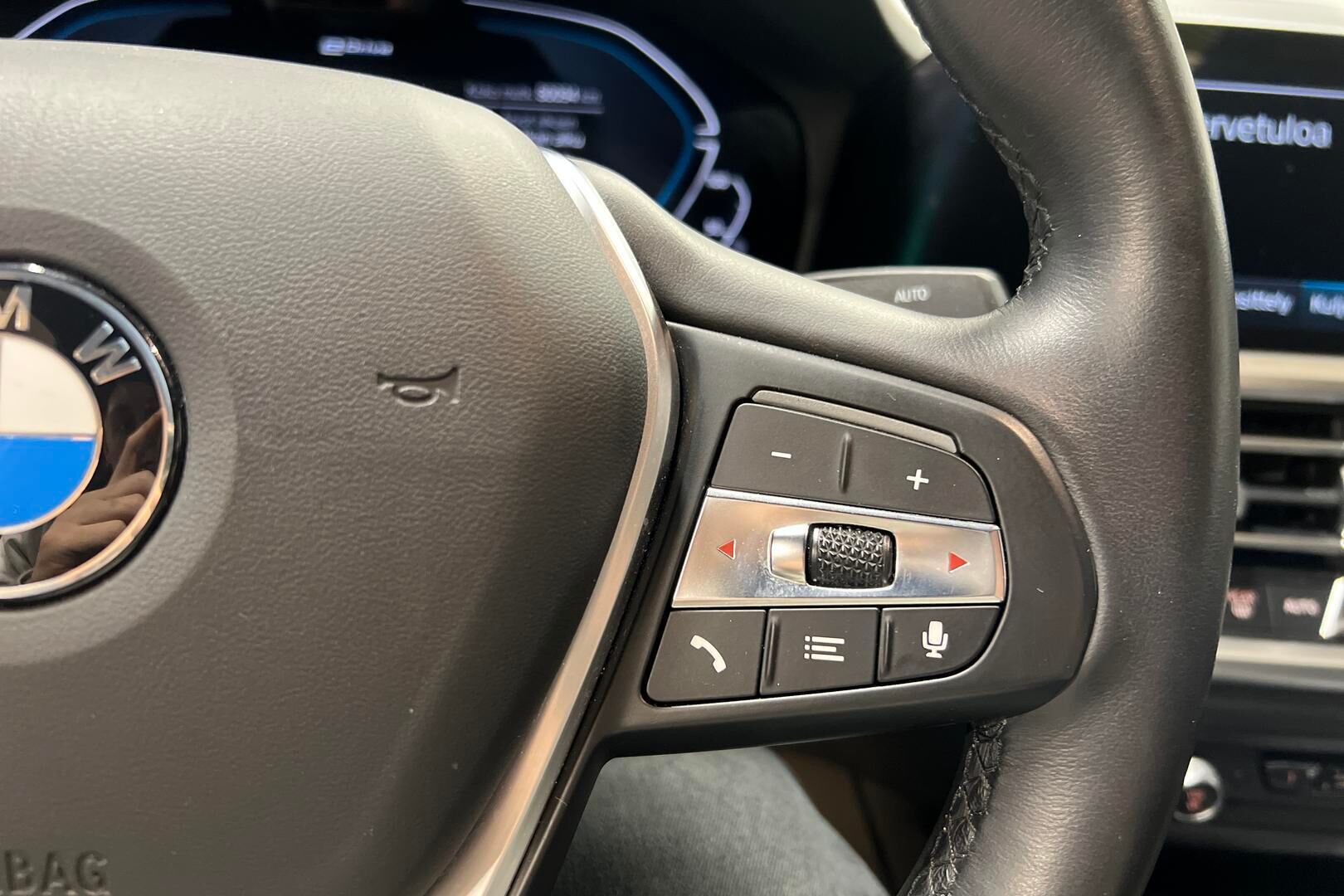 BMW 3-sarja iso kuva 17