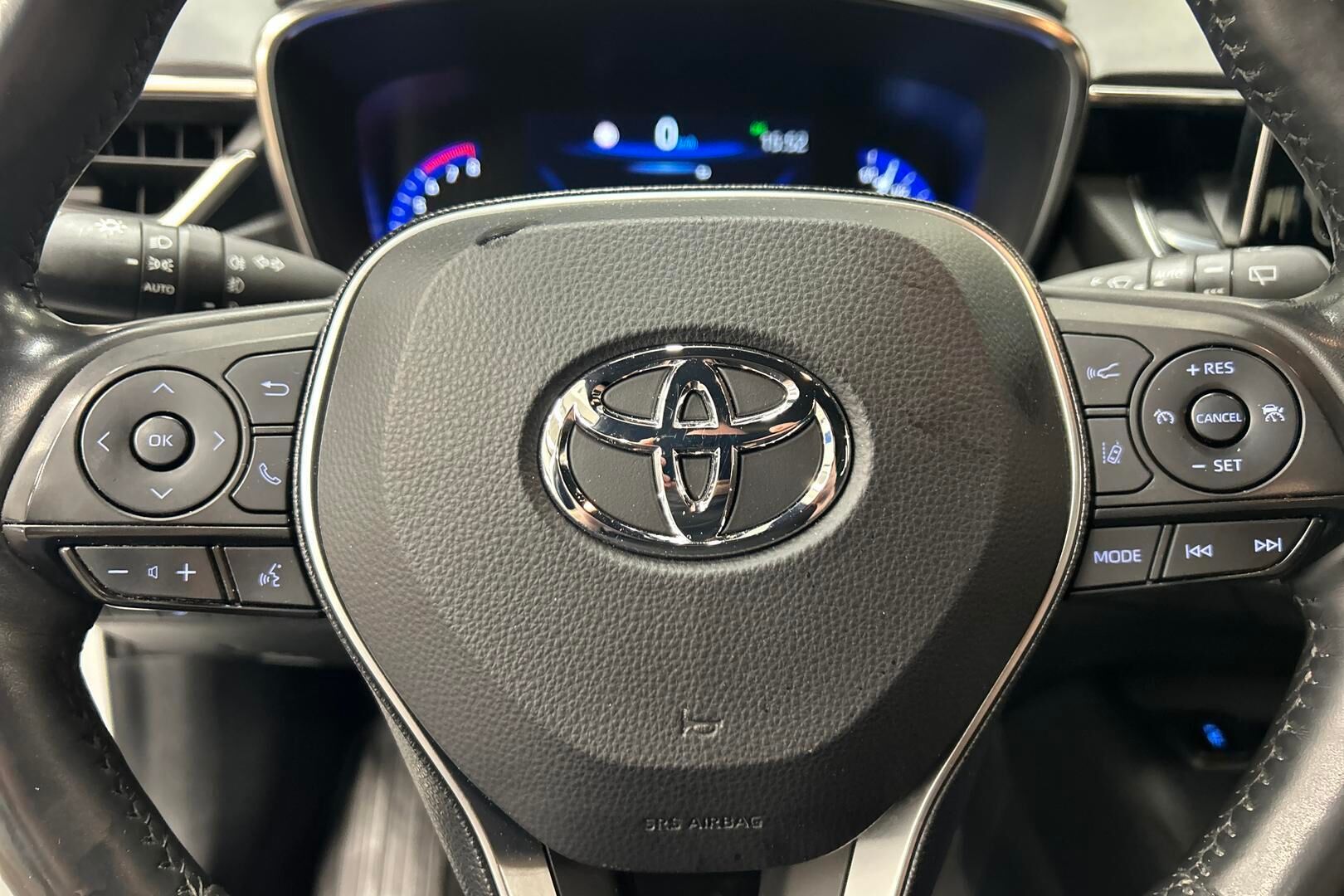 Toyota Corolla iso kuva 17