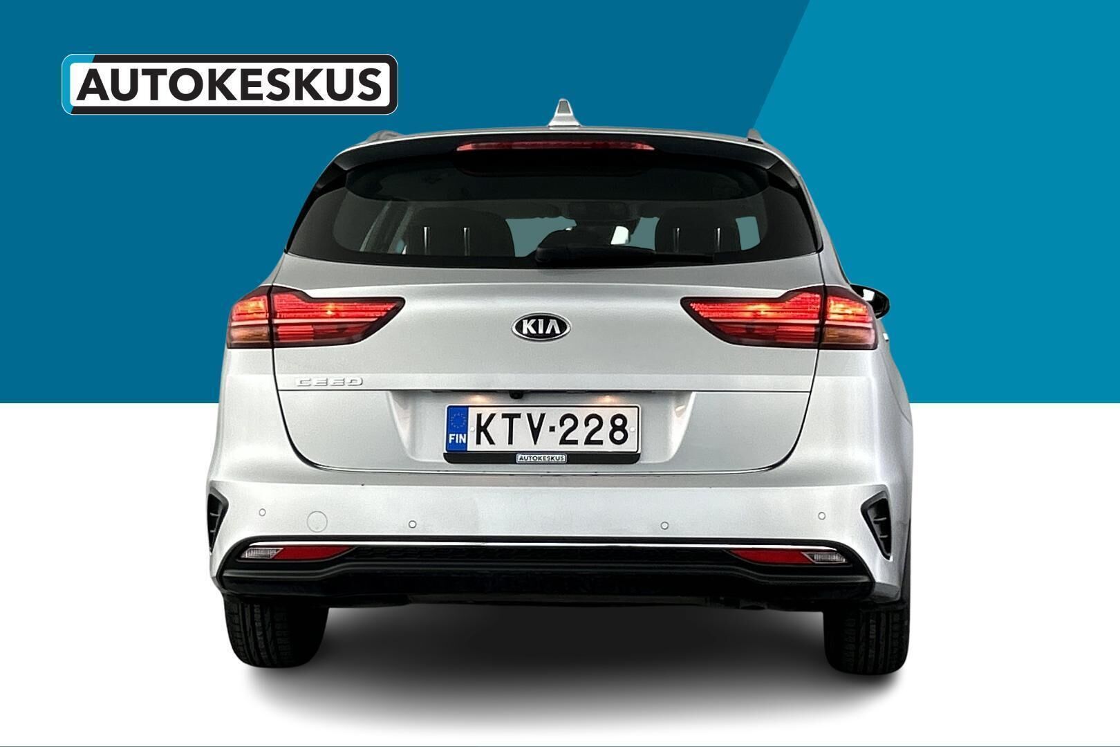 Kia Ceed iso kuva 5