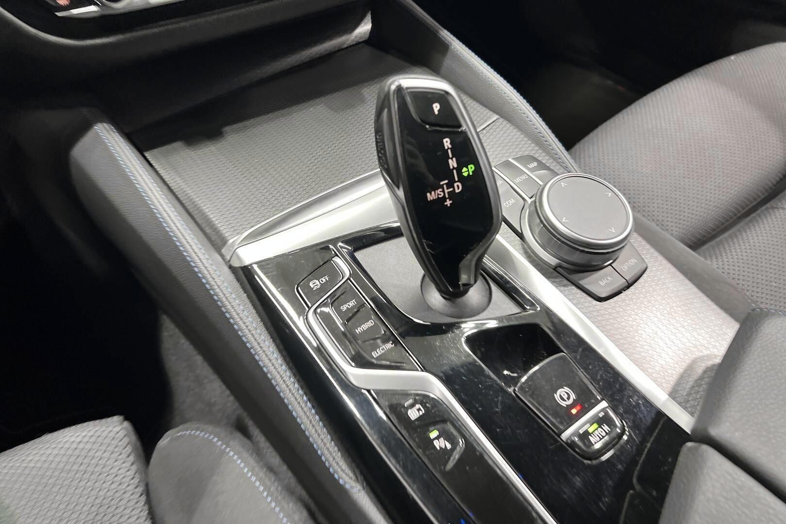 BMW 5-SARJA iso kuva 21