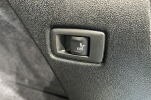 BMW 5-SARJA esikatselu 38