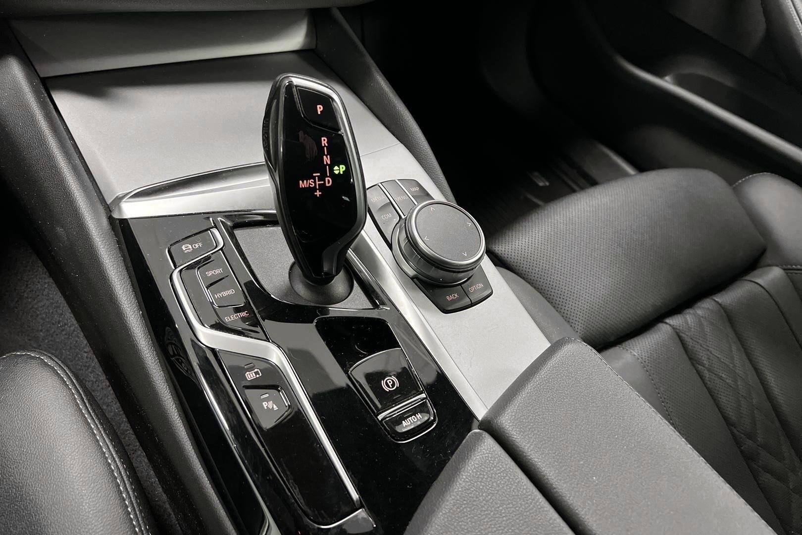 BMW 5-sarja iso kuva 15