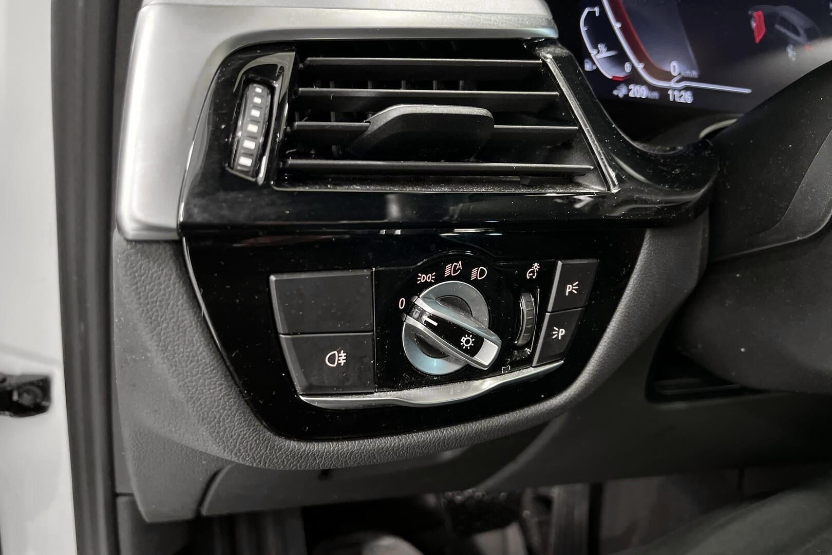 BMW 5-sarja iso kuva 19