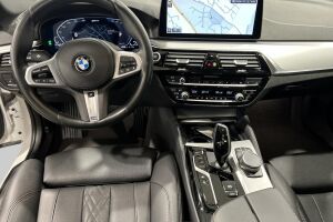 BMW 5-sarja esikatselu 7