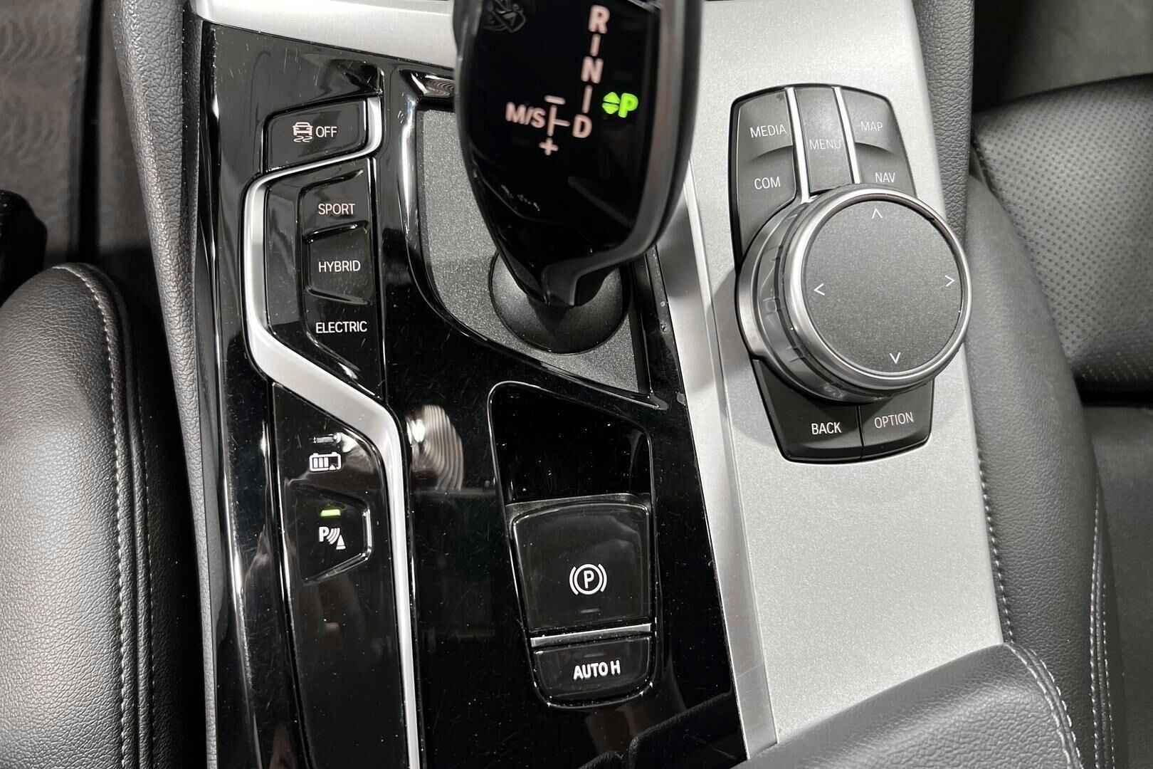 BMW 5-sarja iso kuva 27