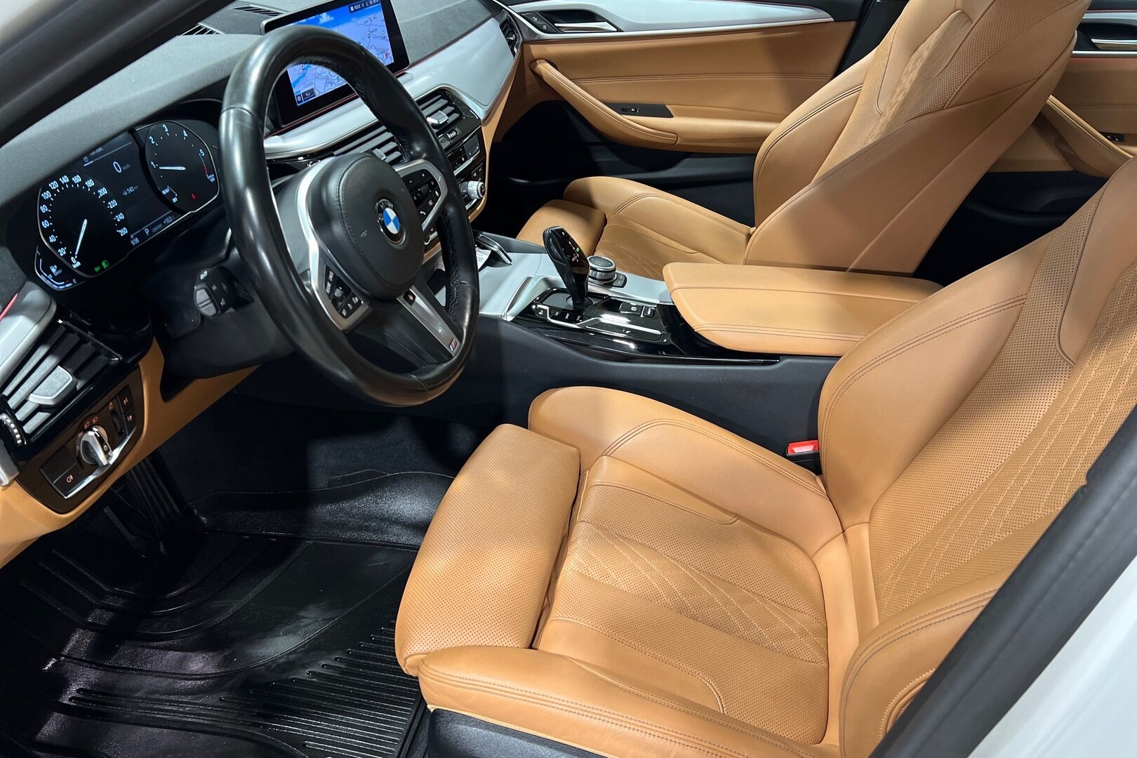 BMW 5-sarja iso kuva 12