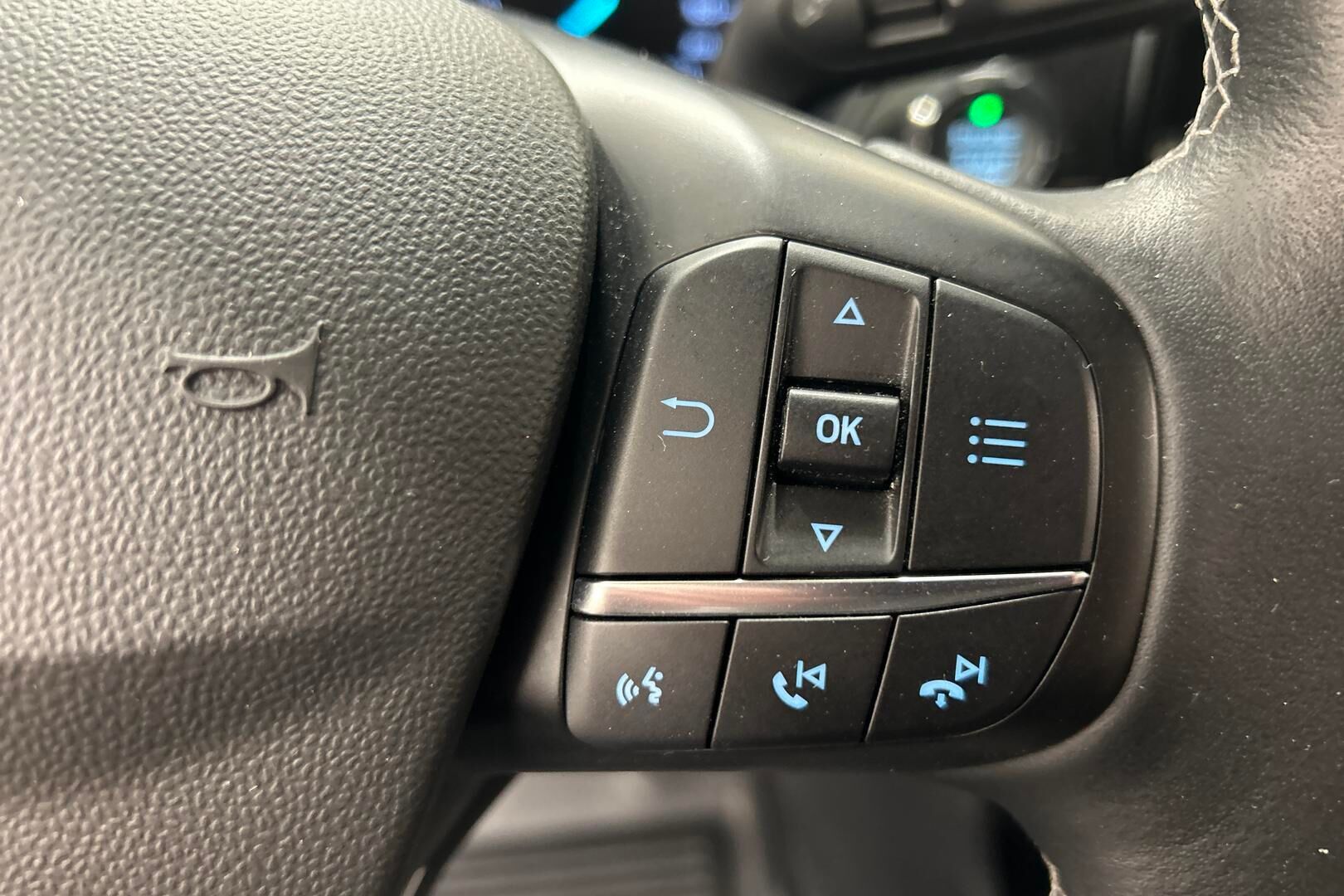 Ford Fiesta iso kuva 17