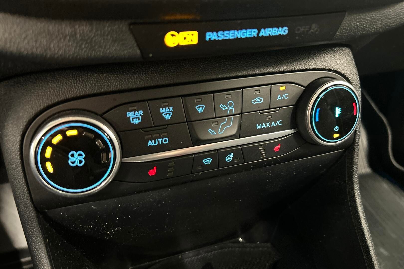 Ford Fiesta iso kuva 22