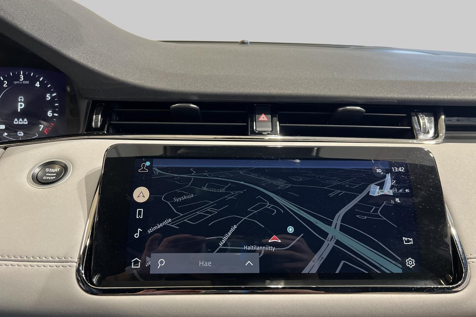 Land Rover Range Rover Evoque iso kuva 15