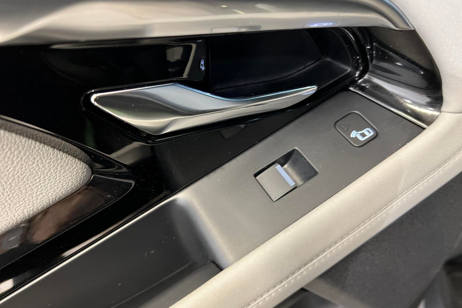 Land Rover Range Rover Evoque iso kuva 33