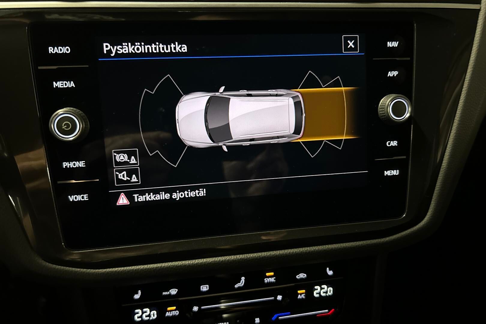 Volkswagen Tiguan iso kuva 9