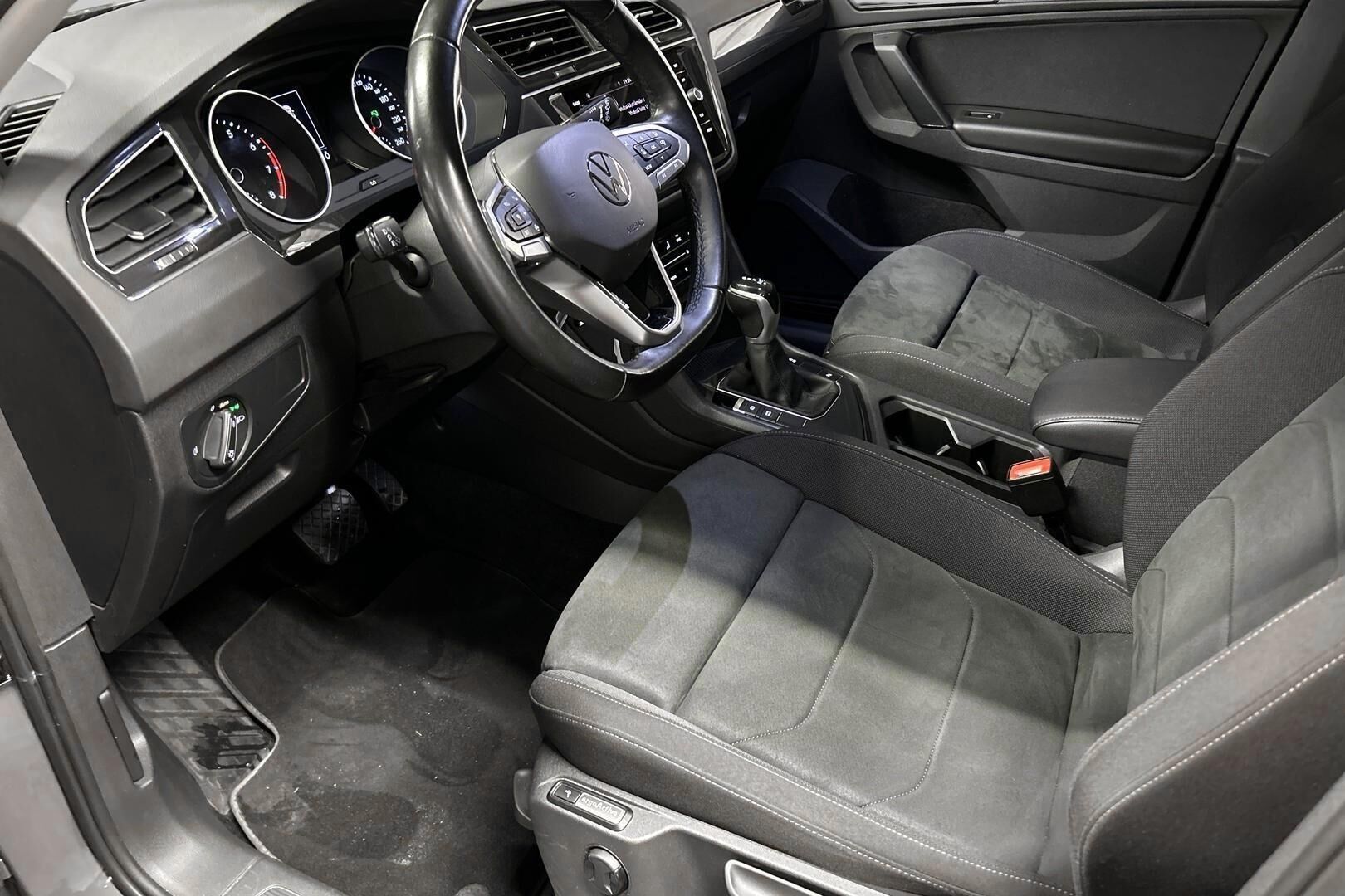 Volkswagen Tiguan iso kuva 3