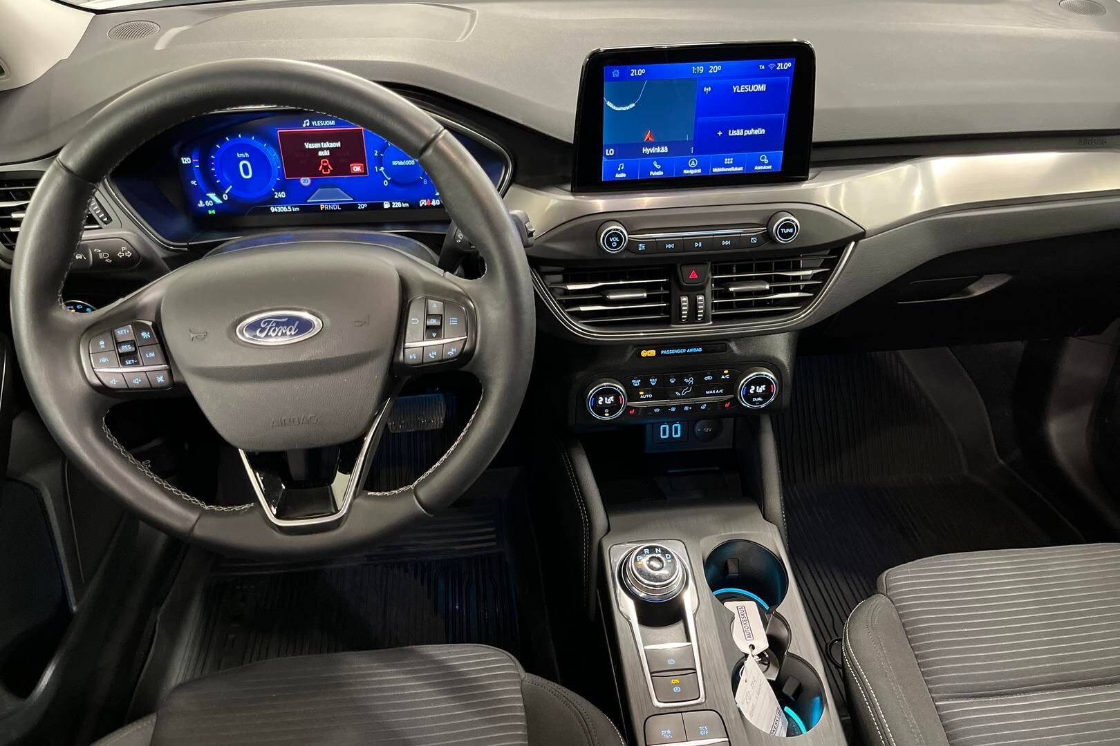 Ford Focus iso kuva 11