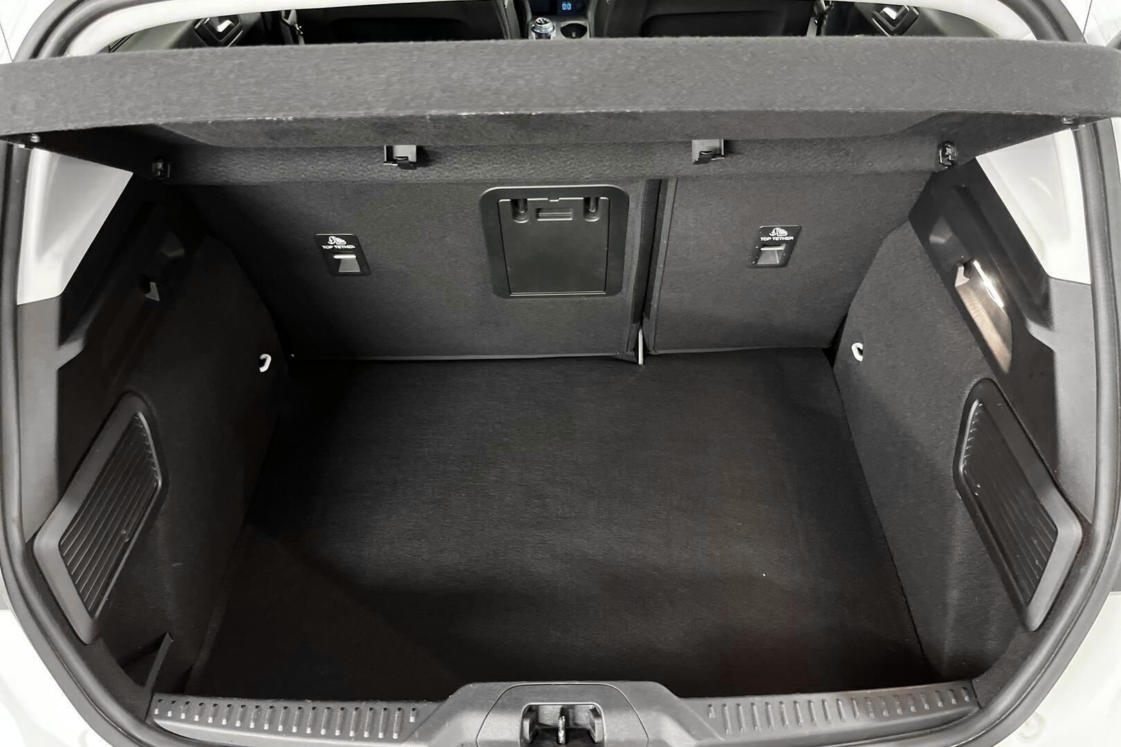 Ford Focus iso kuva 12