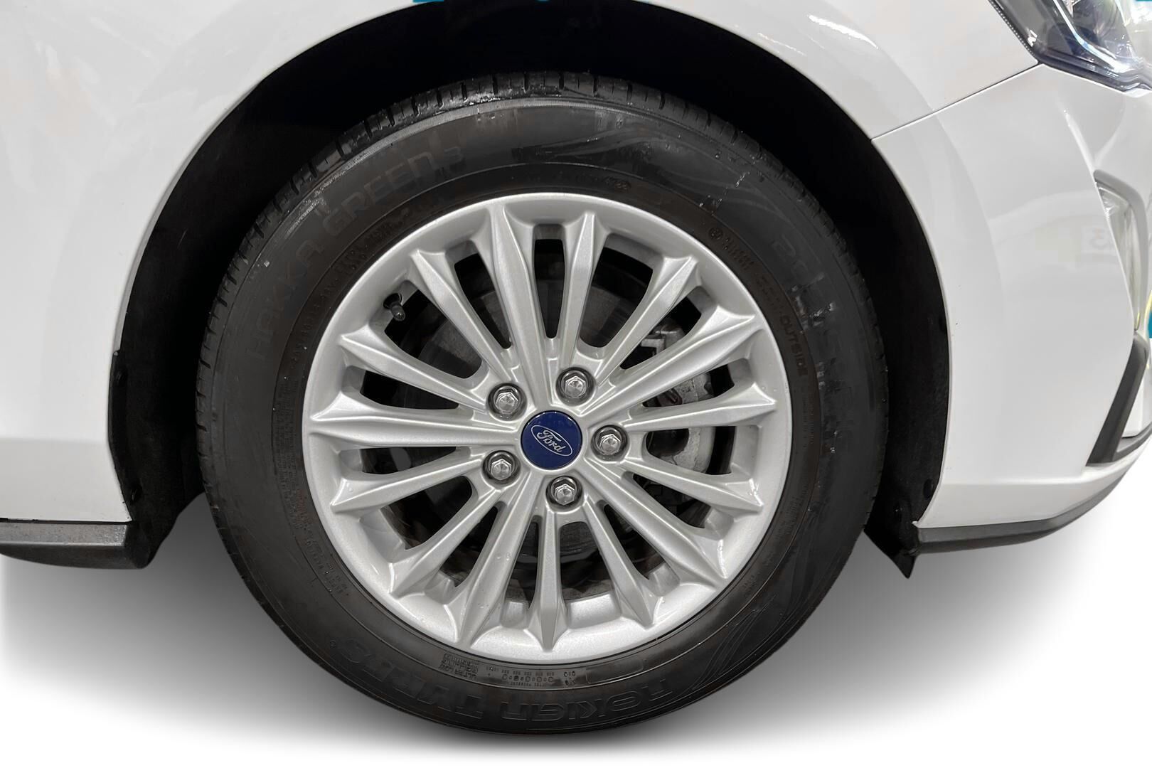 Ford Focus iso kuva 13