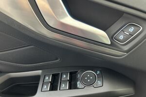 Ford Focus esikatselu 25