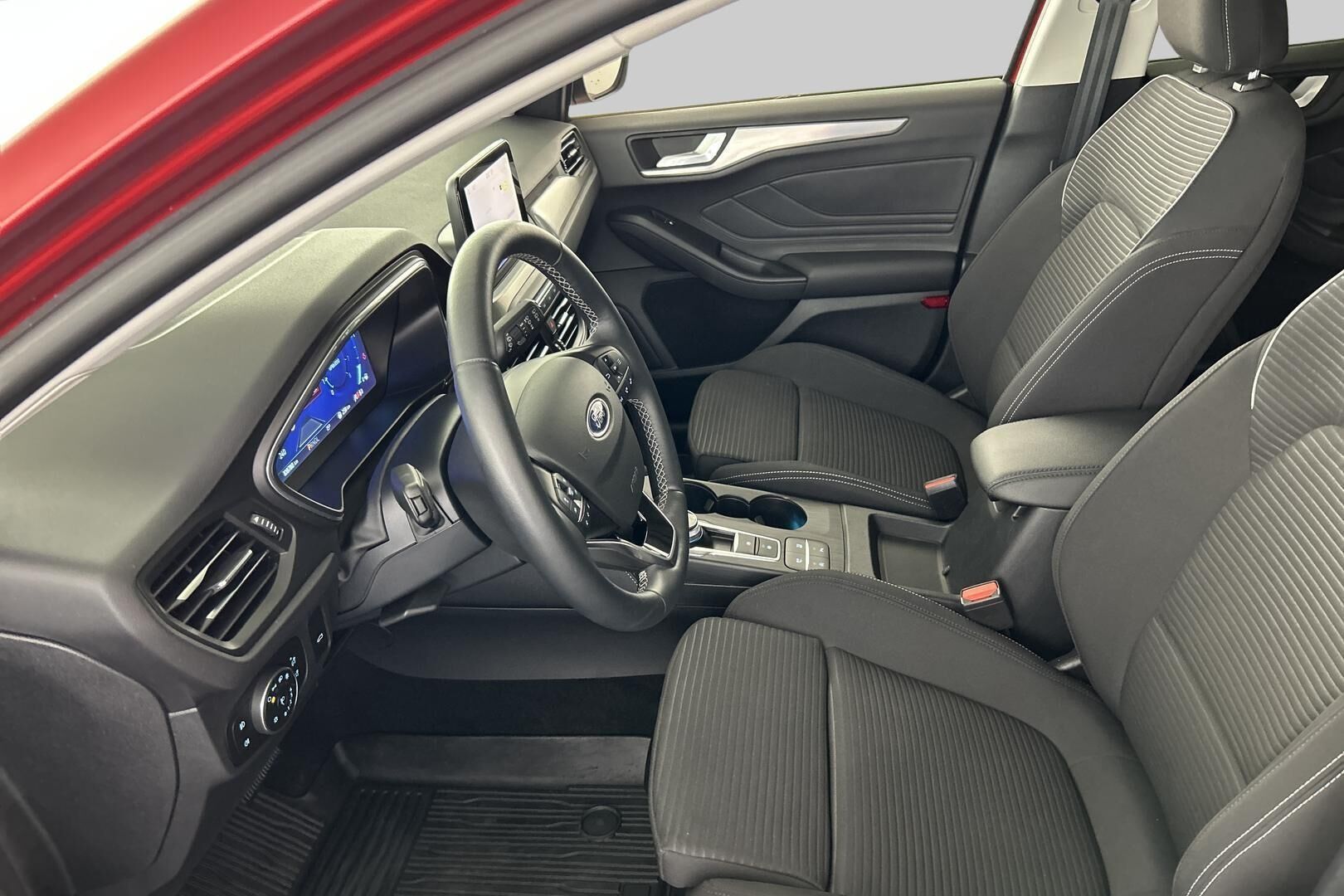 Ford Focus iso kuva 9