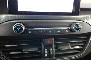 Ford Focus esikatselu 16