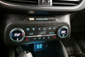 Ford Focus esikatselu 17