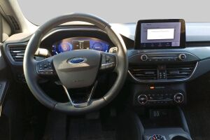 Ford Focus esikatselu 2