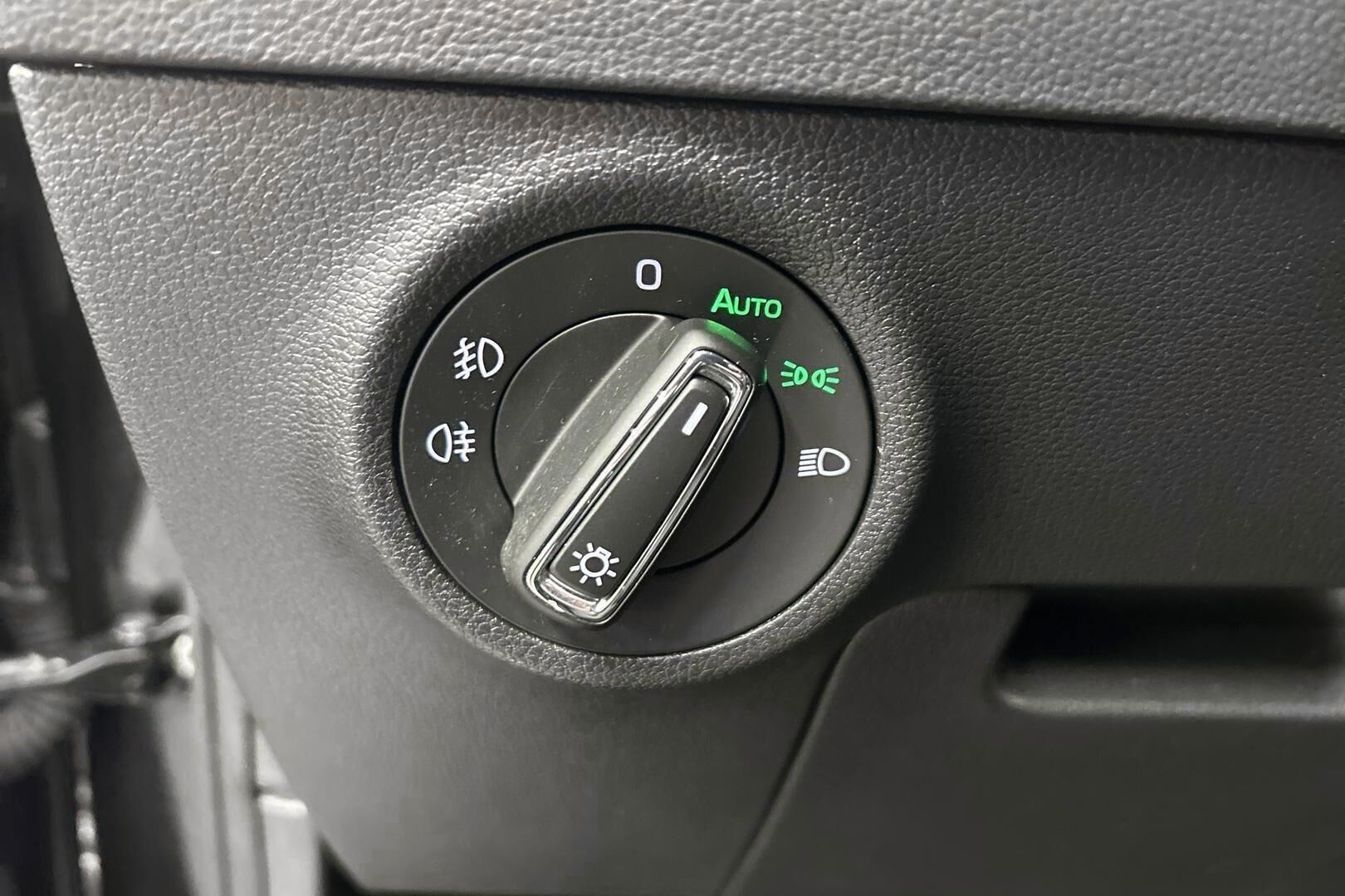 Skoda Karoq iso kuva 15