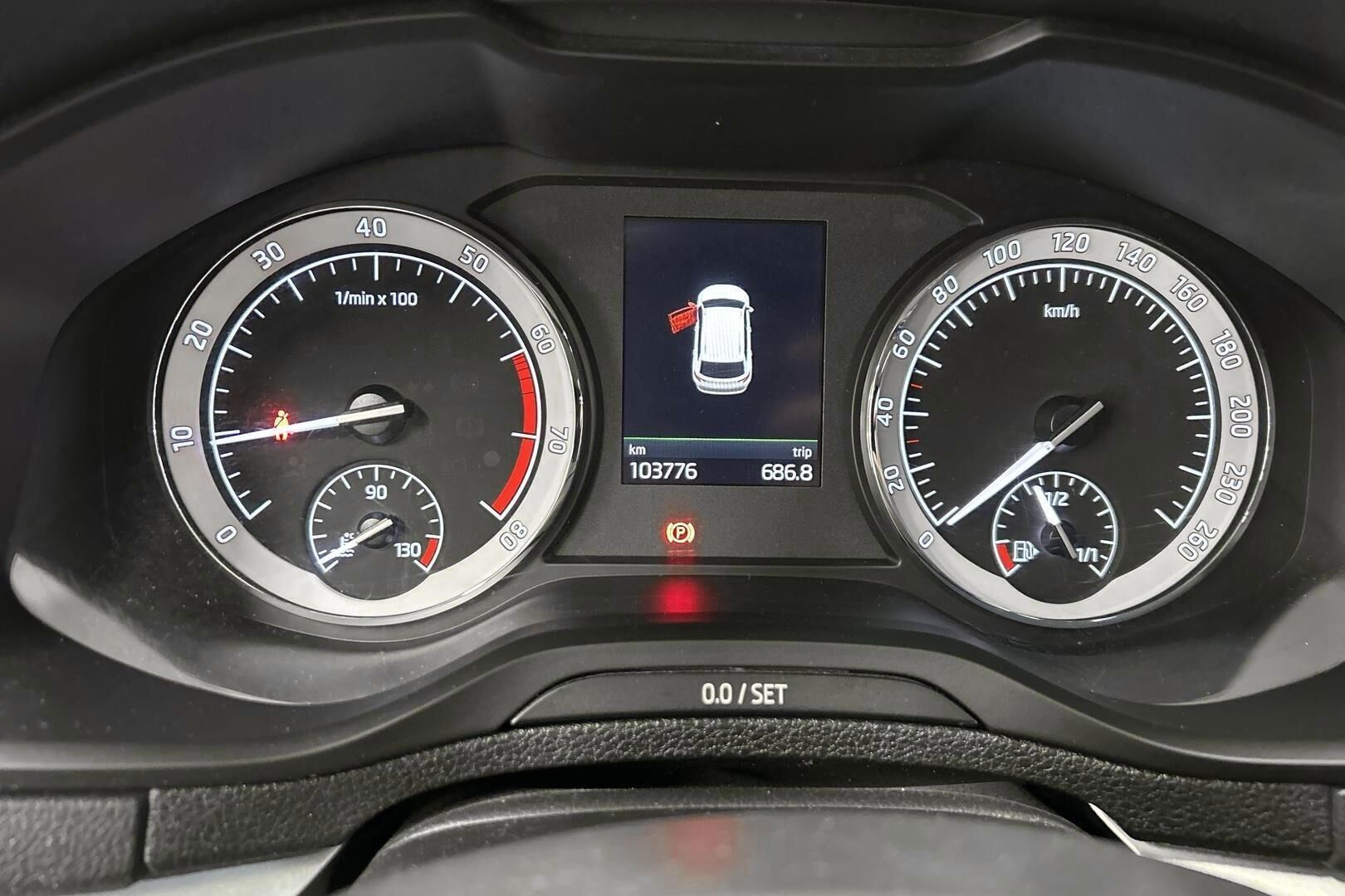 Skoda Karoq iso kuva 18