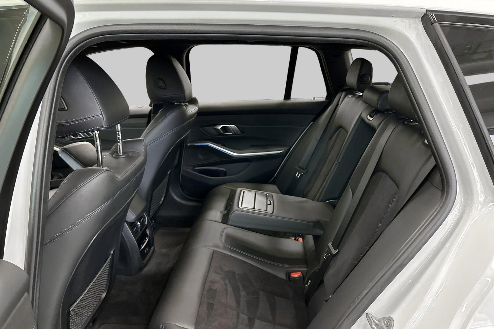 BMW 3-SARJA iso kuva 10