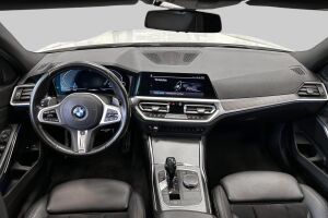 BMW 3-SARJA esikatselu 11