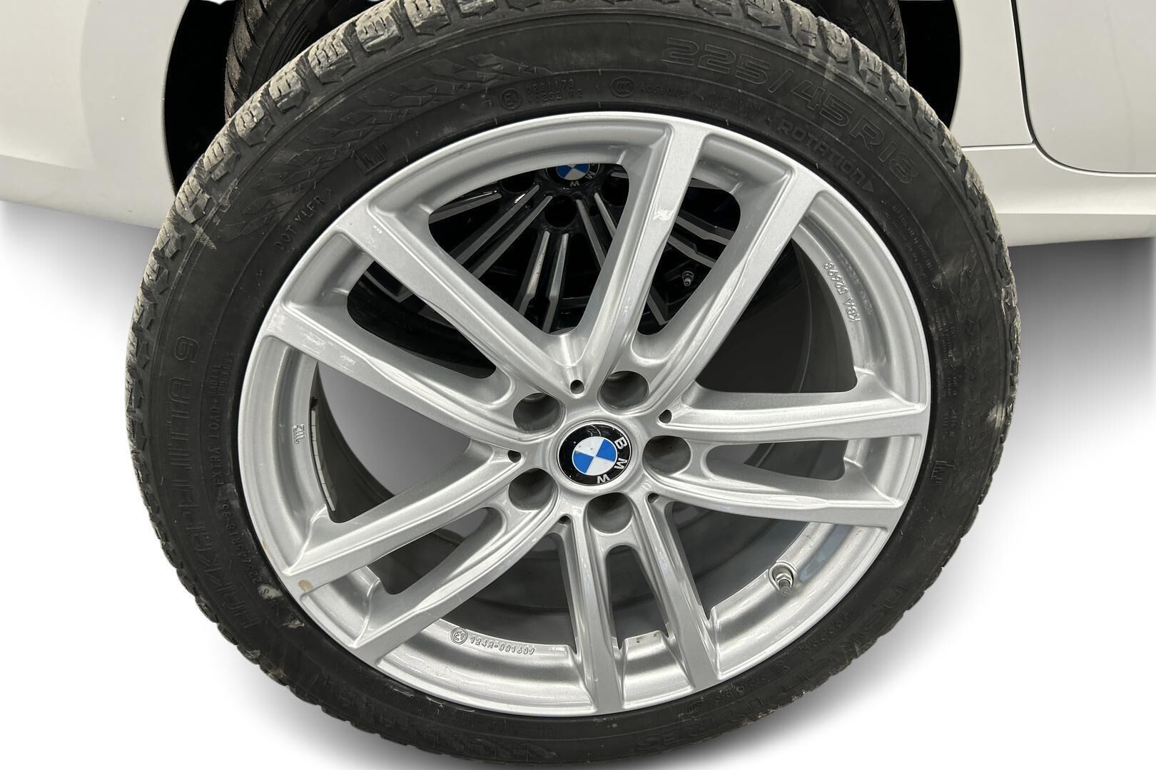 BMW 3-SARJA iso kuva 13