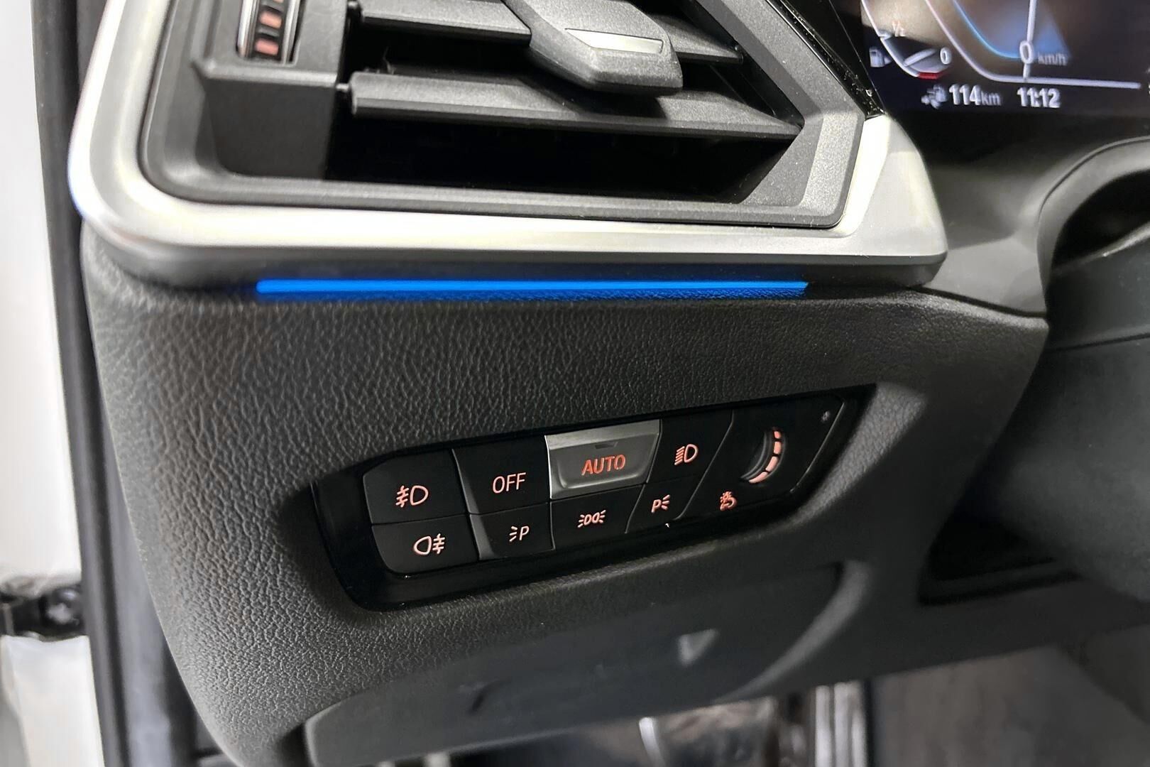 BMW 3-SARJA iso kuva 14