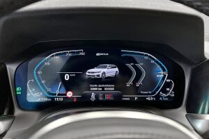 BMW 3-SARJA esikatselu 17