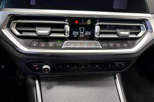 BMW 3-SARJA esikatselu 20