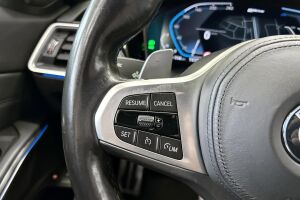 BMW 3-SARJA esikatselu 21