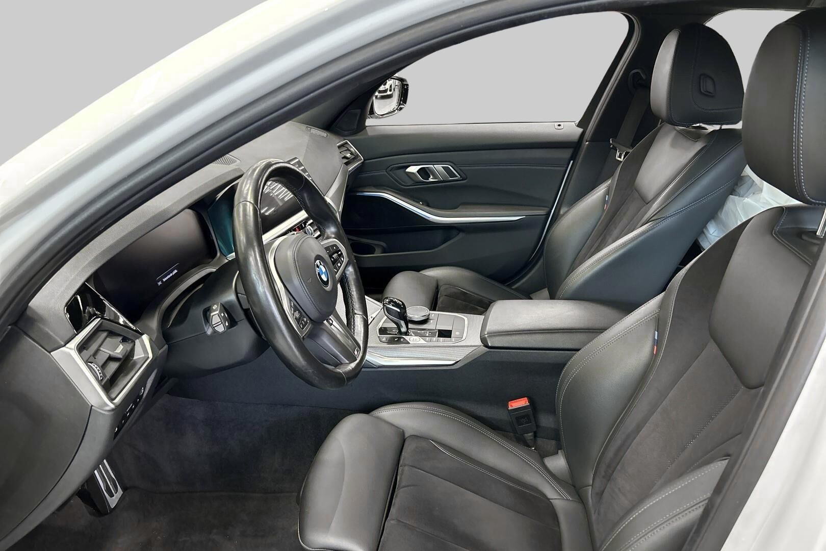 BMW 3-SARJA iso kuva 9