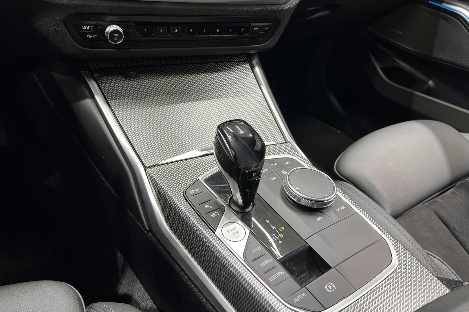 BMW 3-SARJA iso kuva 24