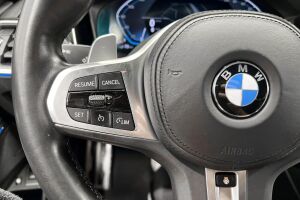 BMW 3-SARJA esikatselu 27