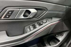 BMW 3-SARJA esikatselu 30