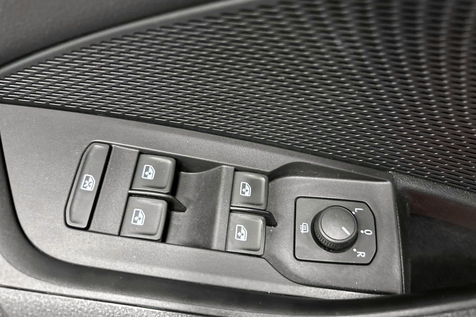 Skoda Octavia iso kuva 26