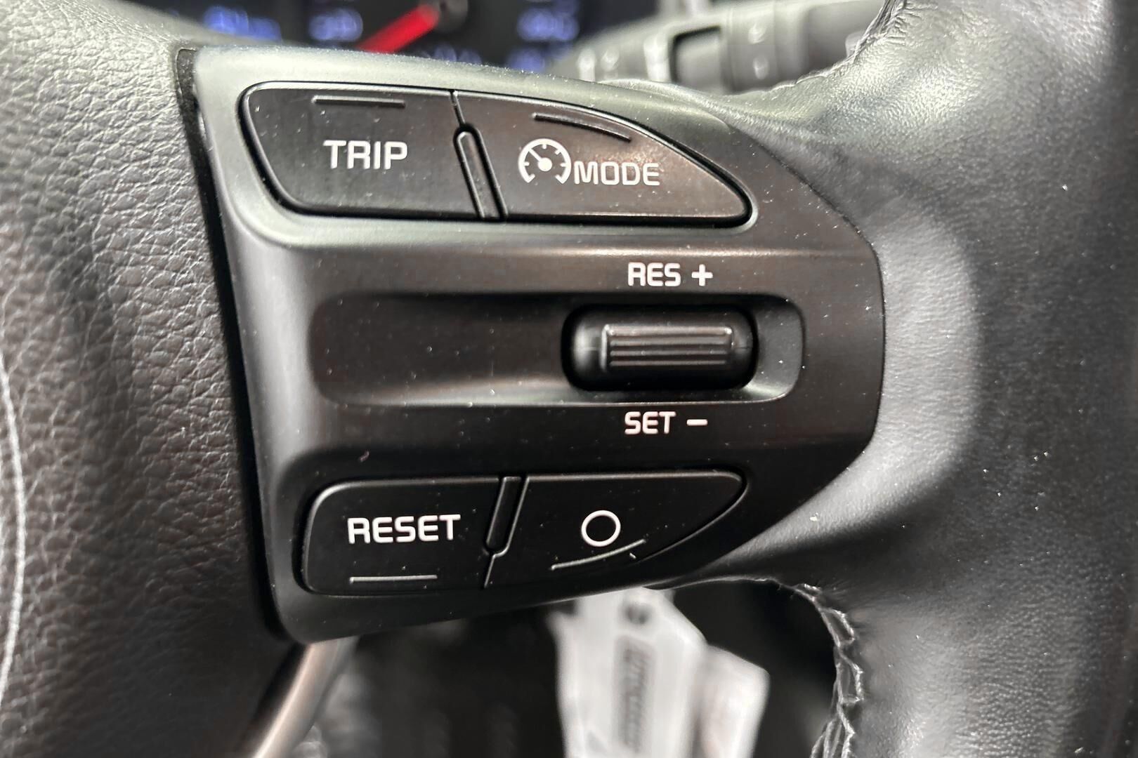 Kia Rio iso kuva 17
