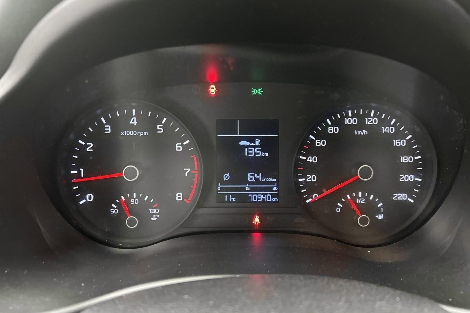 Kia Rio iso kuva 18